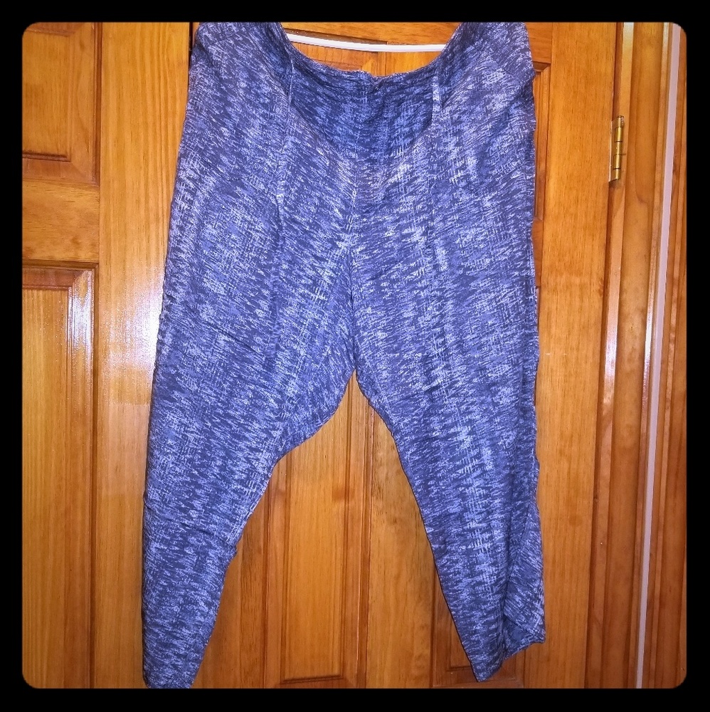 Capris pants